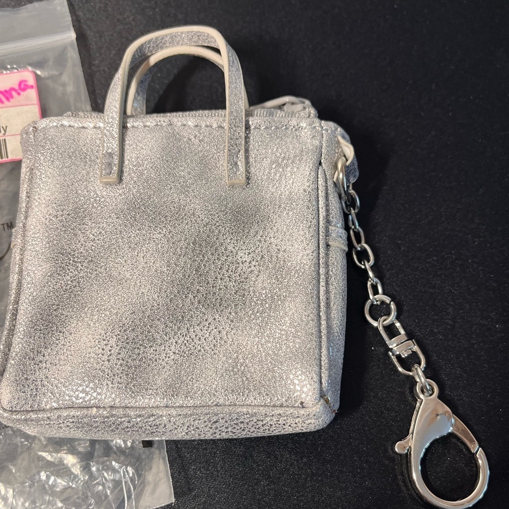 Thirty-One Mini Cindy Keychain Coin Purse. New - Picture 2 of 5